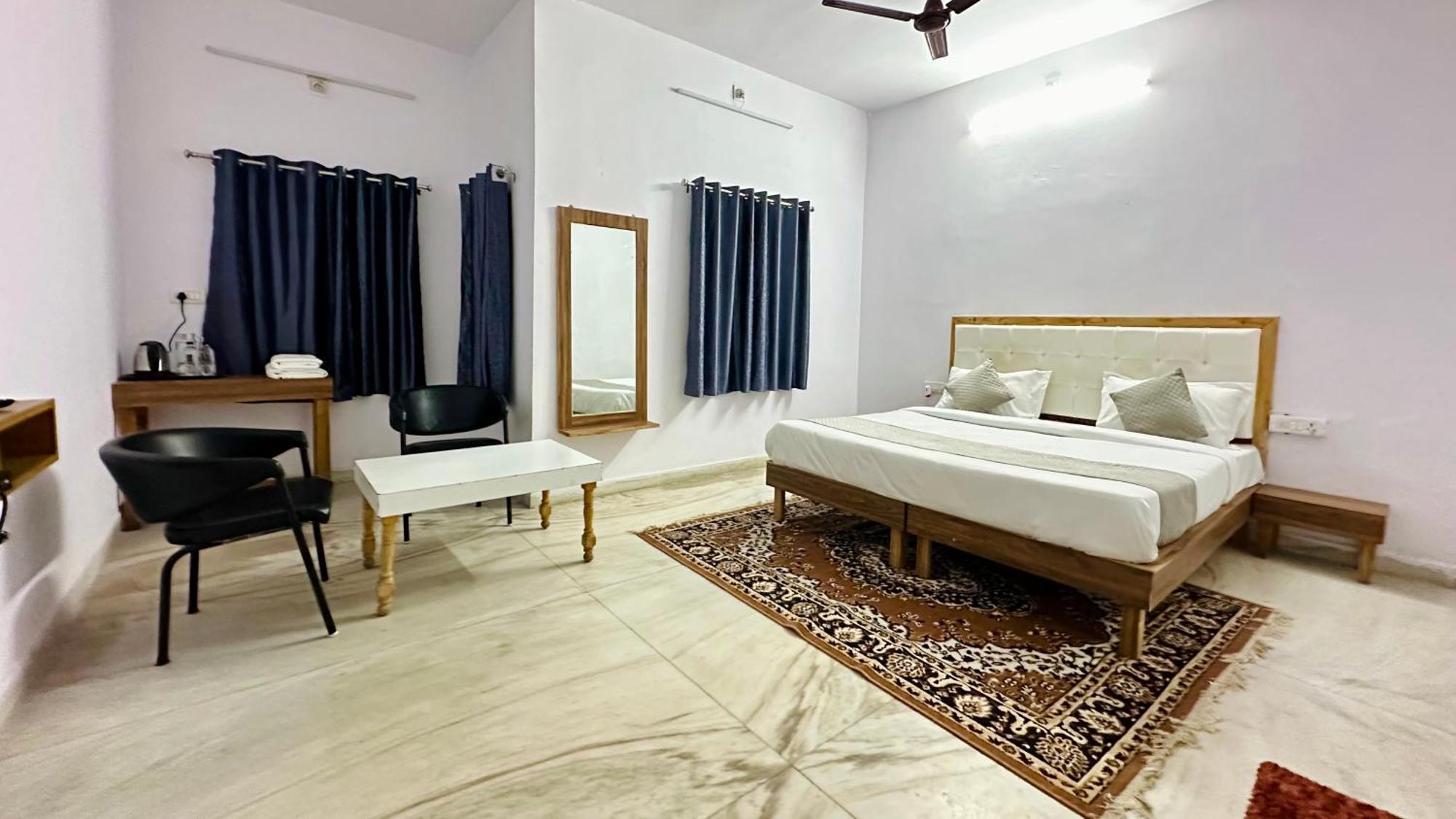 The Burj Resort Luxurious Stay Udaipur Extérieur photo